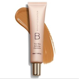 Beautycounter skin hydrating foundation “Golden”